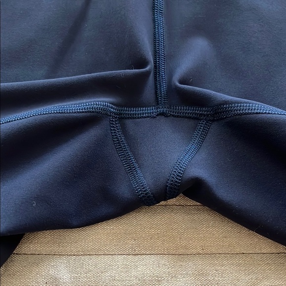 Lululemon Athletica Navy Blue High-Rise Shorts - Picture 7 of 7